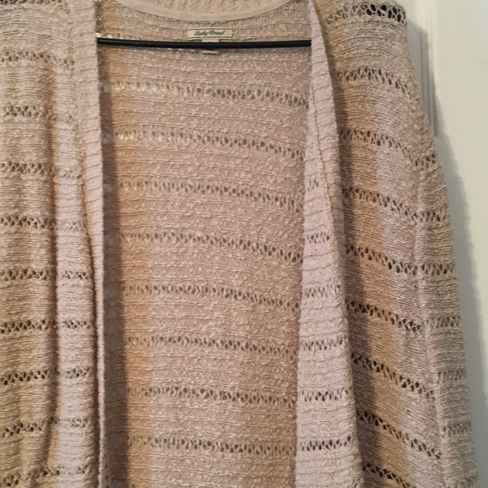 3 quarter sleeve sweater